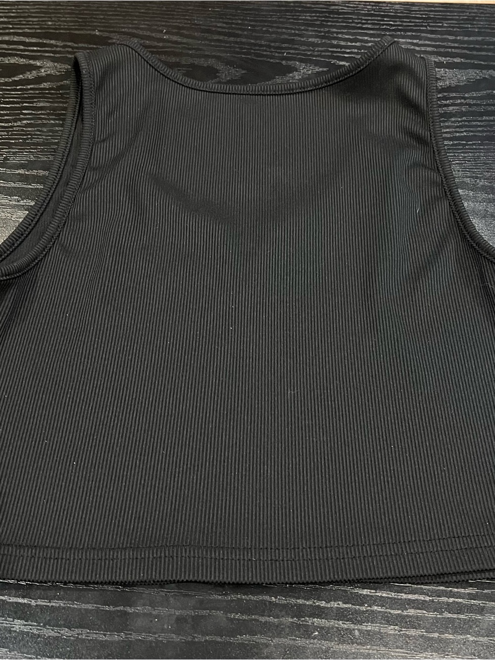 Cropped Tank - Picture 2 of 2